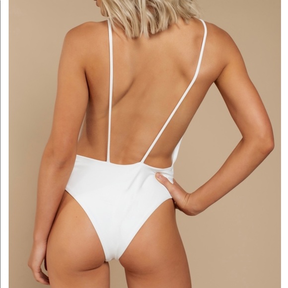 Tobi white onepiece swimsuit - Picture 3 of 7